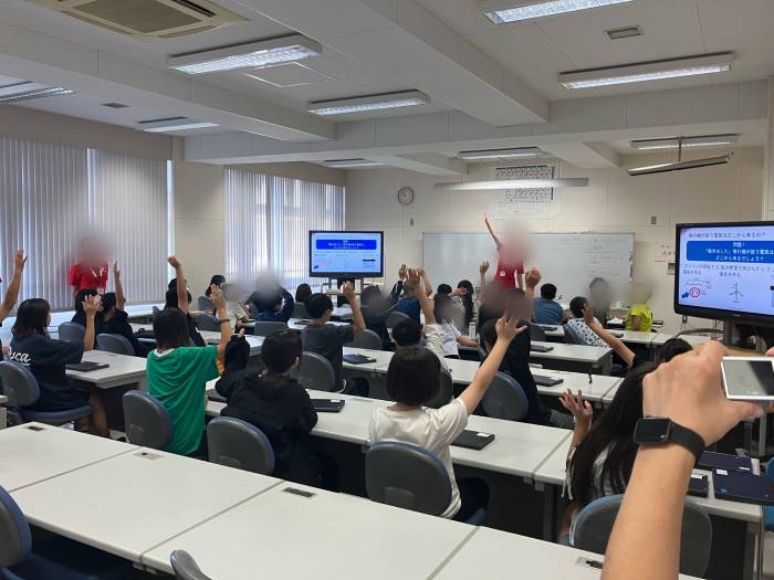 ８月27 日（水）に札幌市立丘珠小学校で航空とSDGｓを題材としたプログラミング教育を実施いたしました